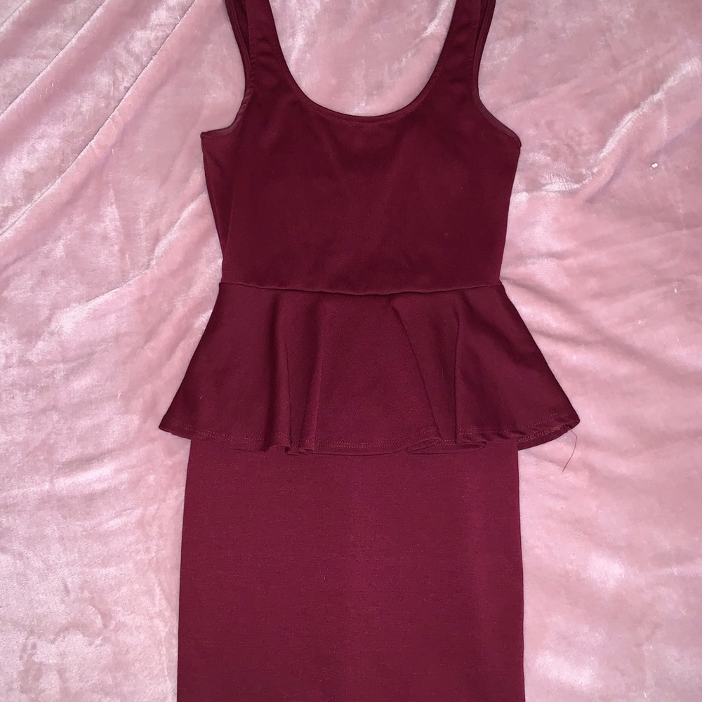 Burgundy bodycon dress